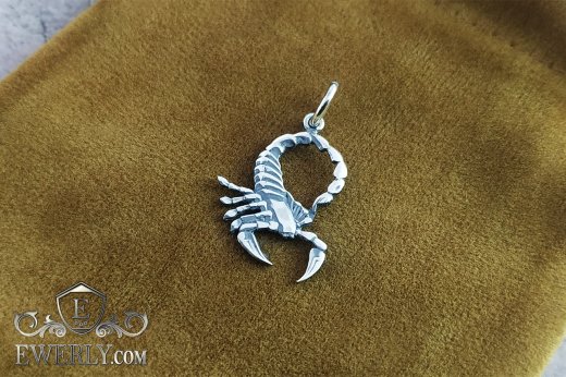 Pendant of silver "Scorpion" with blackening, фото