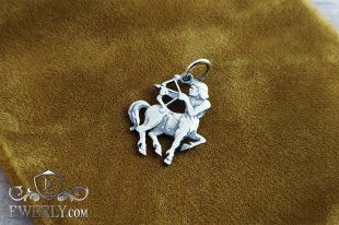 Срібна підвіска Стрілець із чорнінням, фото